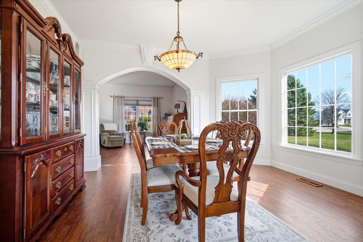 13622 Whitetail Drive, Bloomington, IL 61705