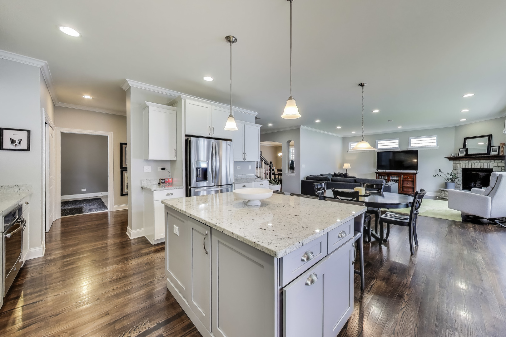 557 N Myrtle Avenue, Elmhurst, IL 60126