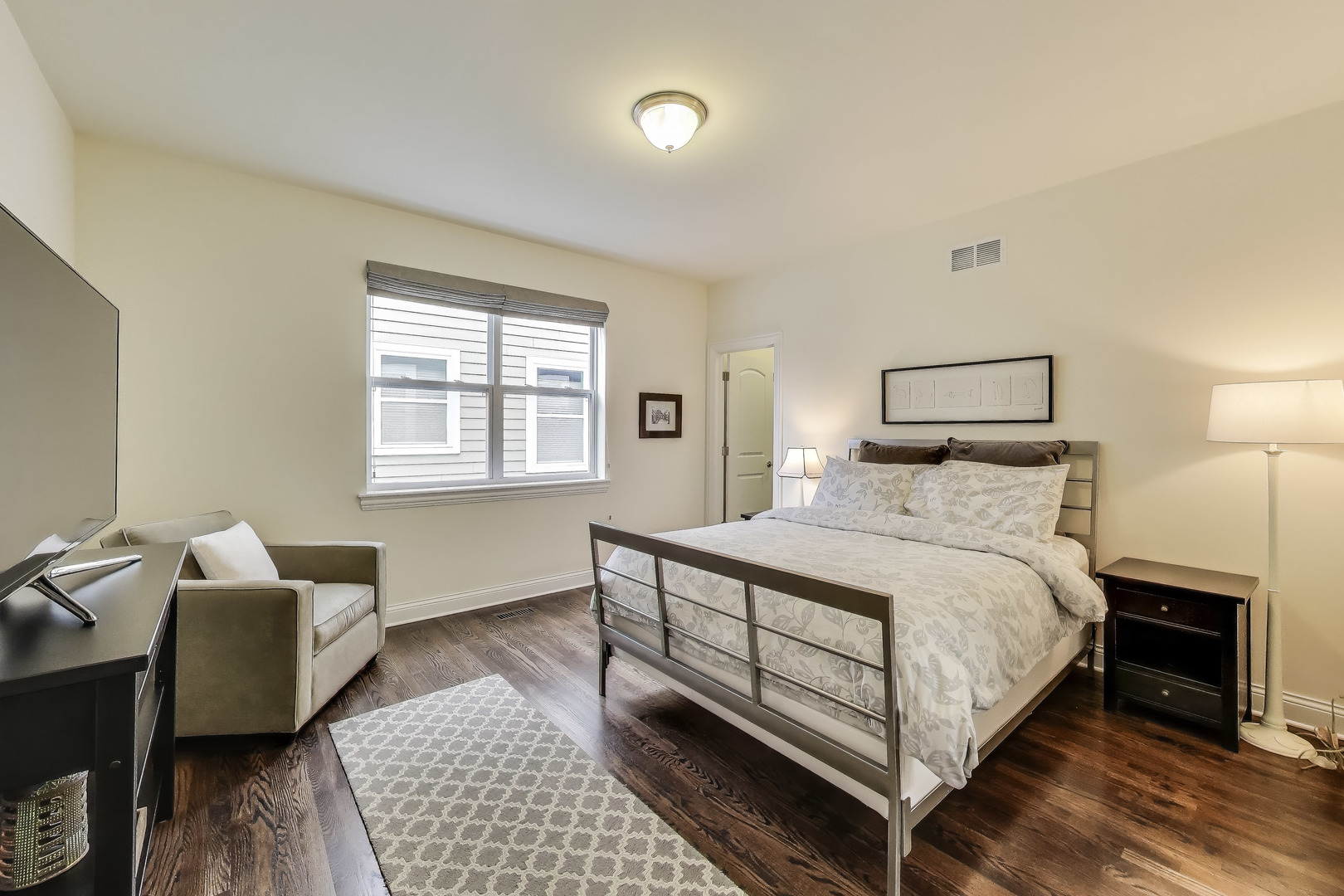 557 N Myrtle Avenue, Elmhurst, IL 60126