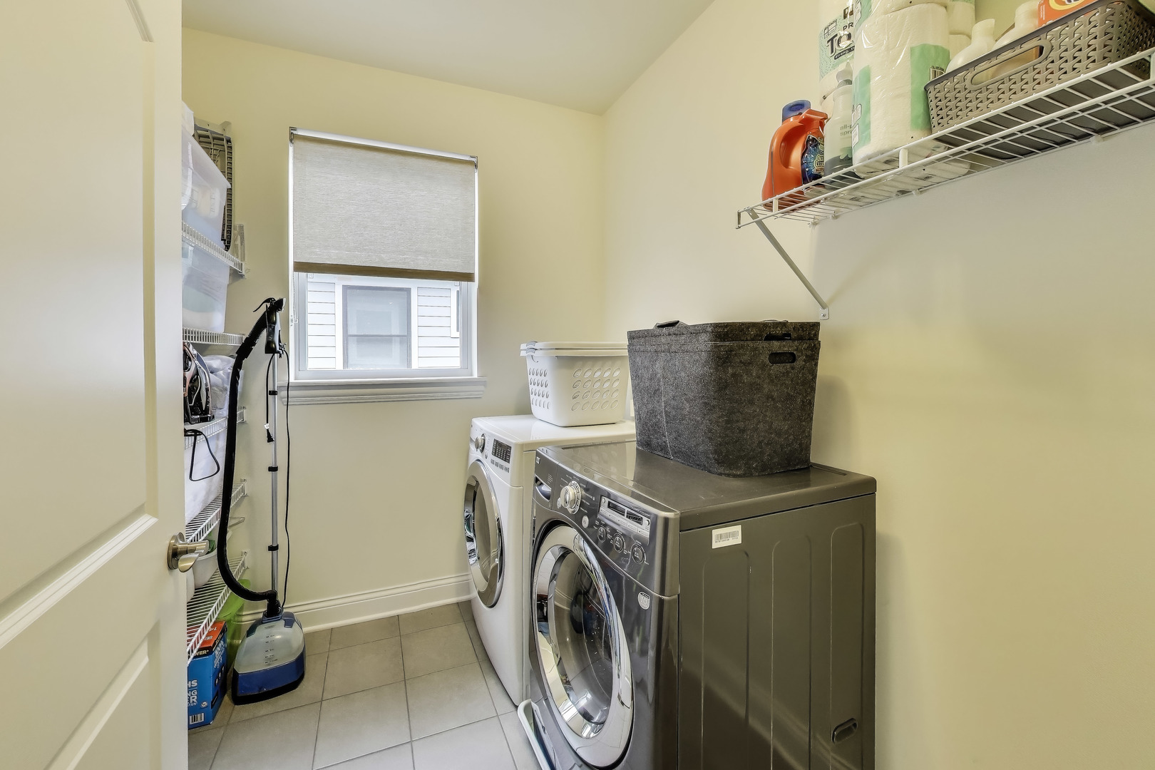 557 N Myrtle Avenue, Elmhurst, IL 60126