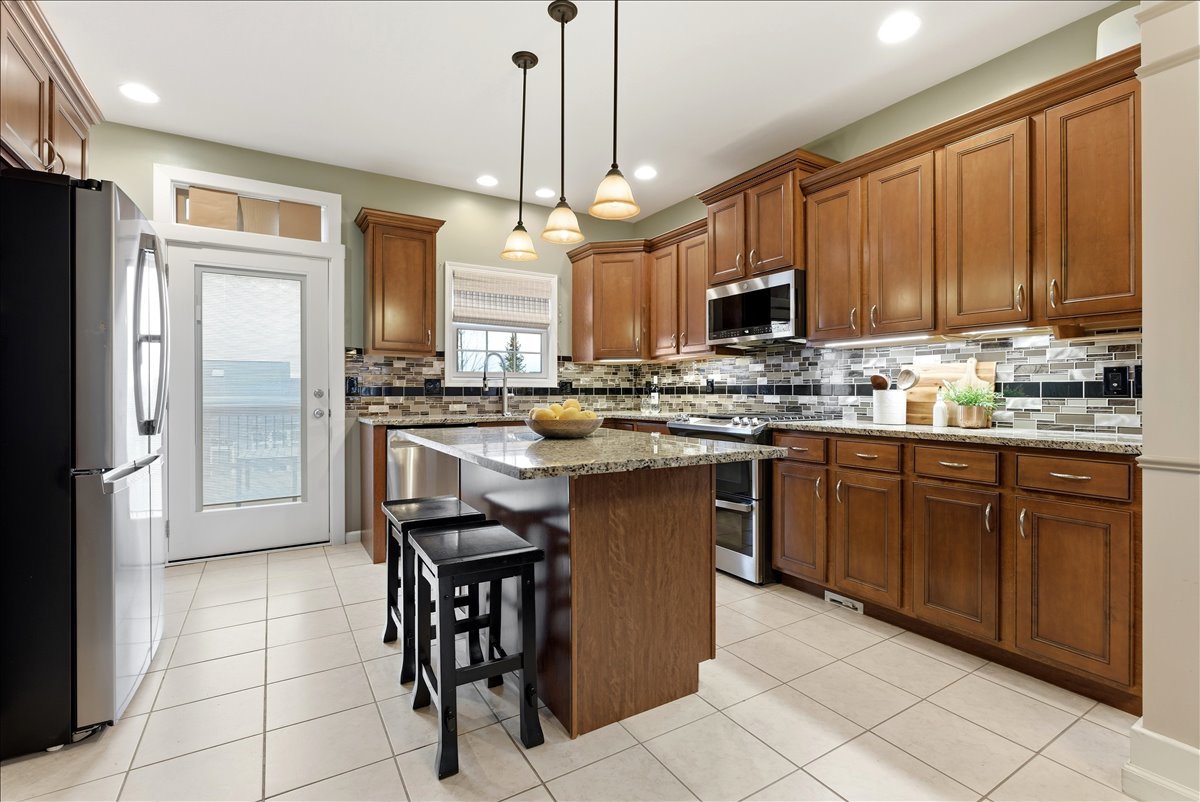 5101 Londonderry Road, Bloomington, IL 61704