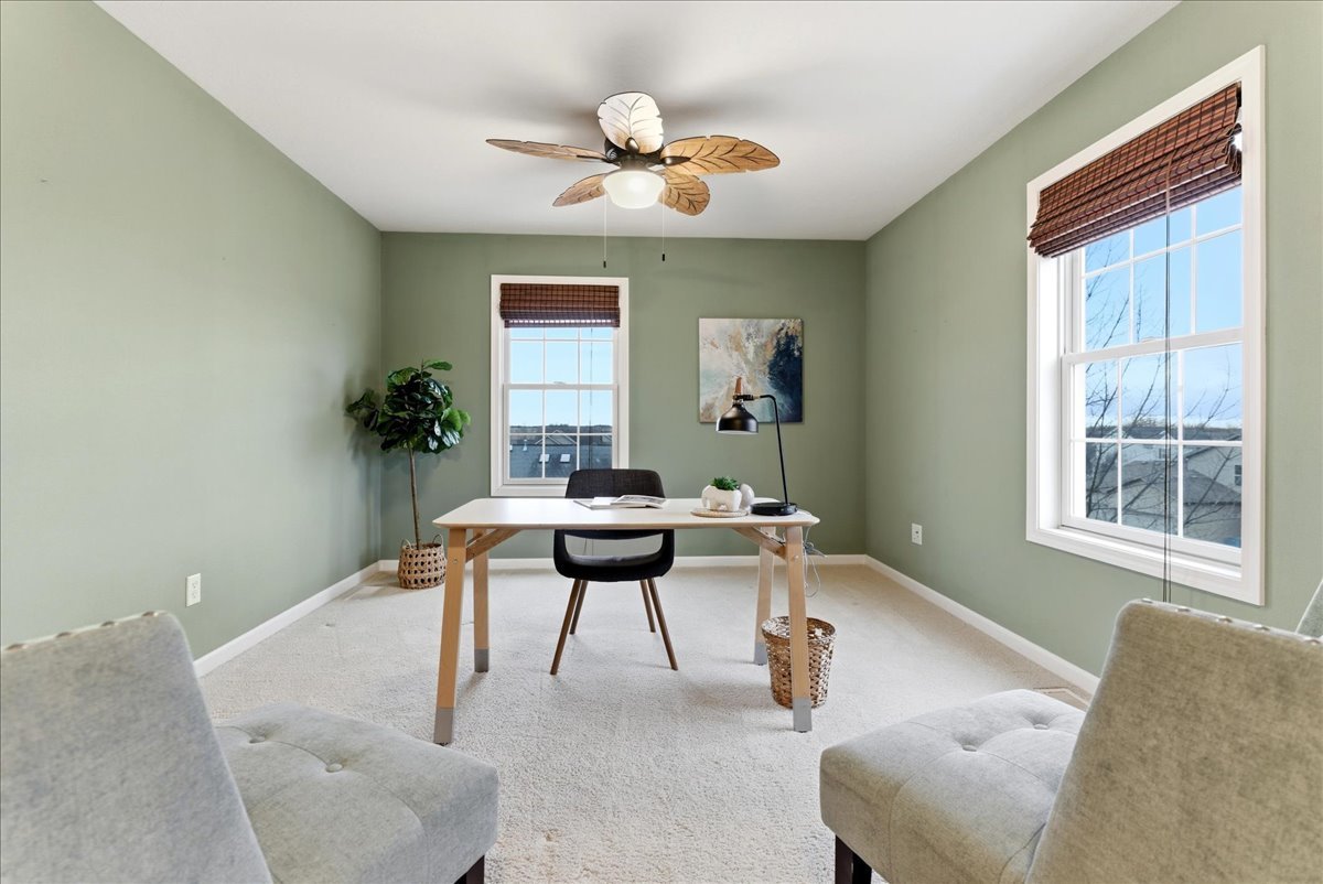 5101 Londonderry Road, Bloomington, IL 61704