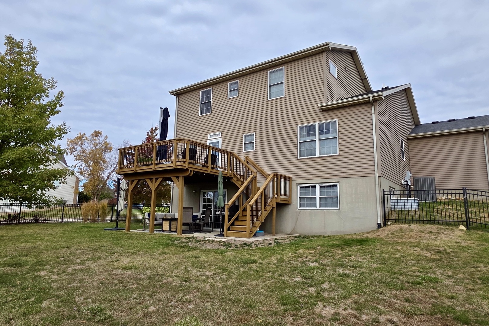 5101 Londonderry Road, Bloomington, IL 61704