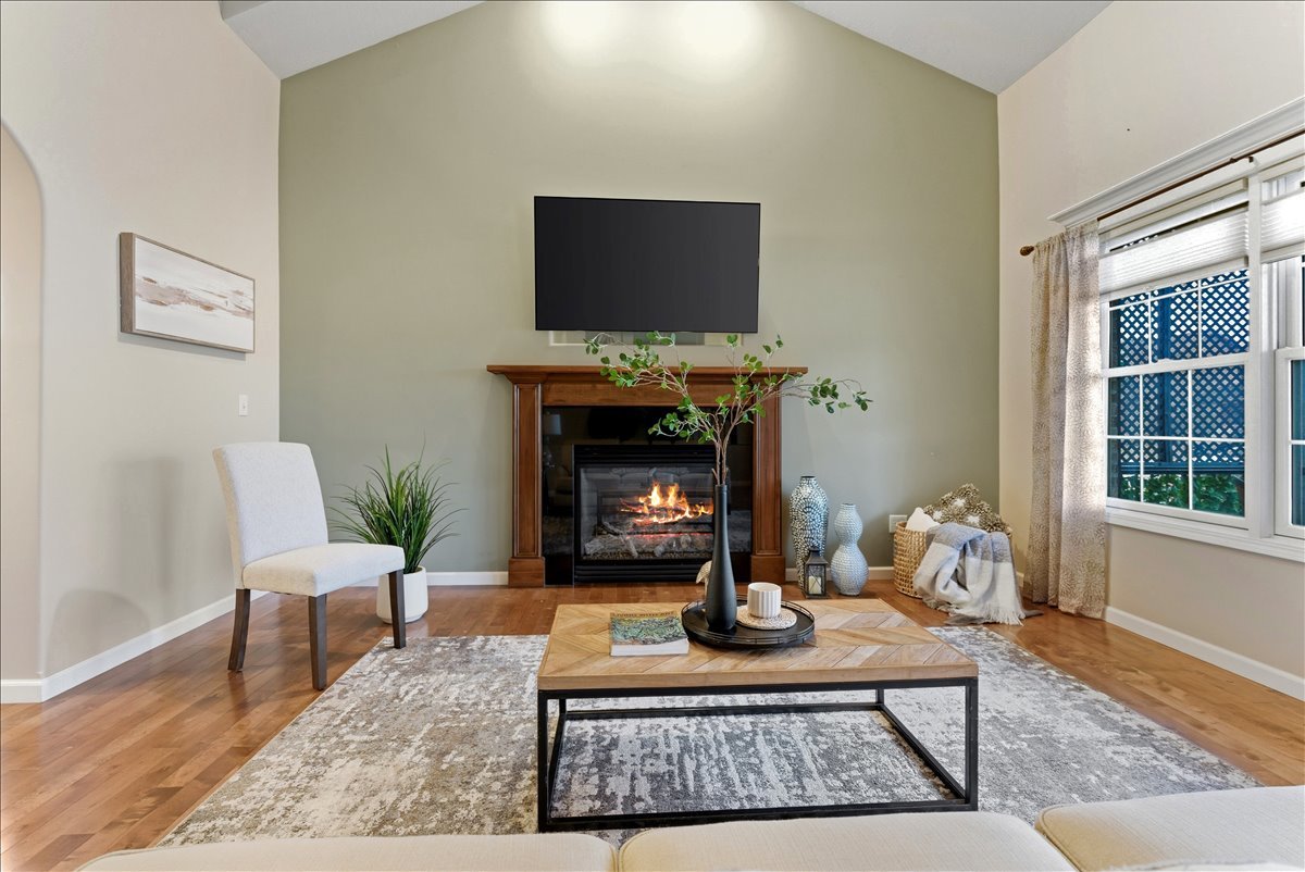 5101 Londonderry Road, Bloomington, IL 61704