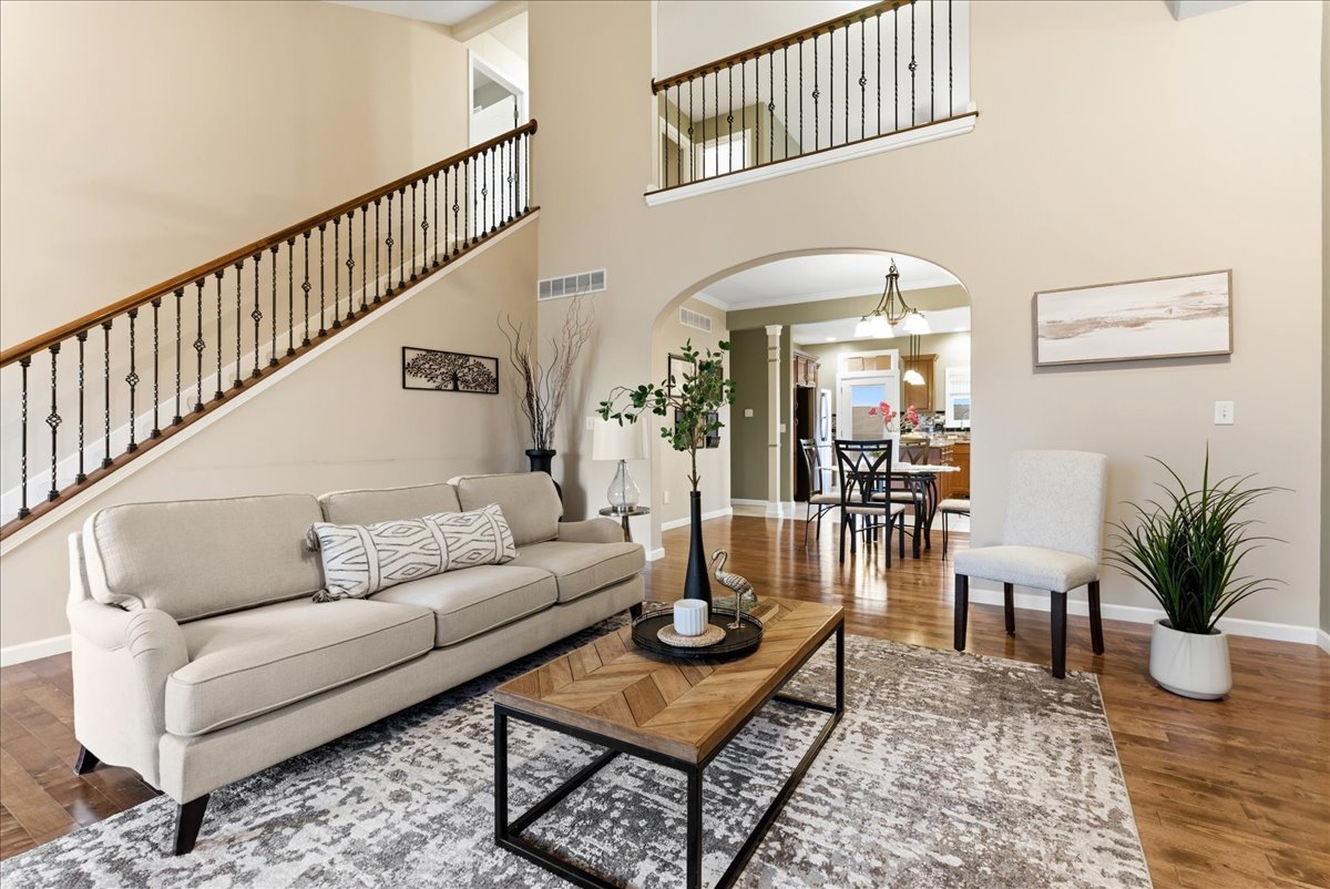 5101 Londonderry Road, Bloomington, IL 61704