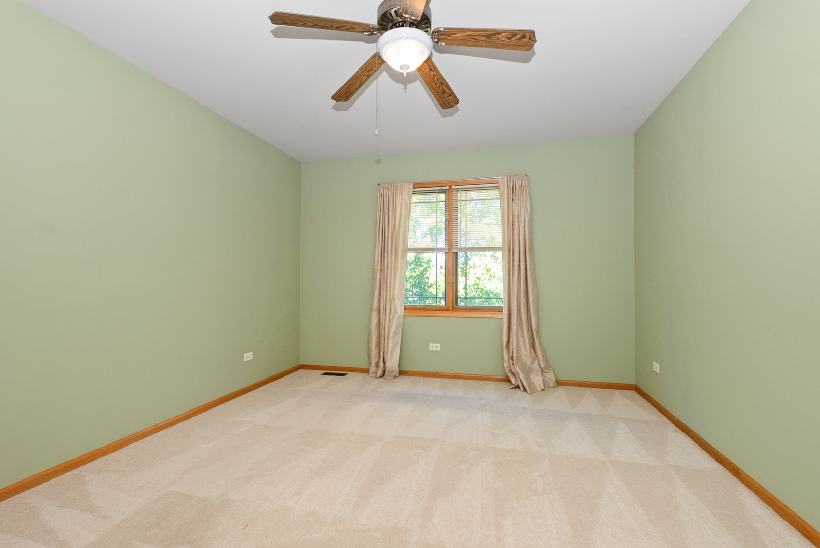 10848 Canterbury Drive, Mokena, IL 60448