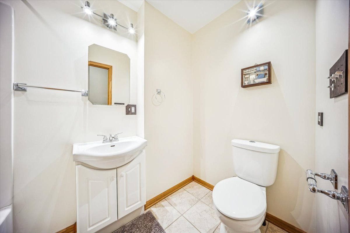 29W214 Lee Road, West Chicago, IL 60185