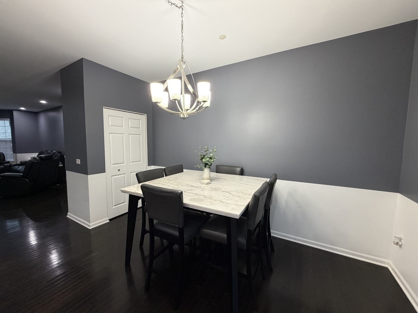 2911 Henley Lane #2911, Naperville, IL 60540