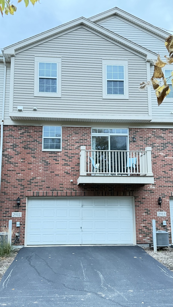 2911 Henley Lane #2911, Naperville, IL 60540