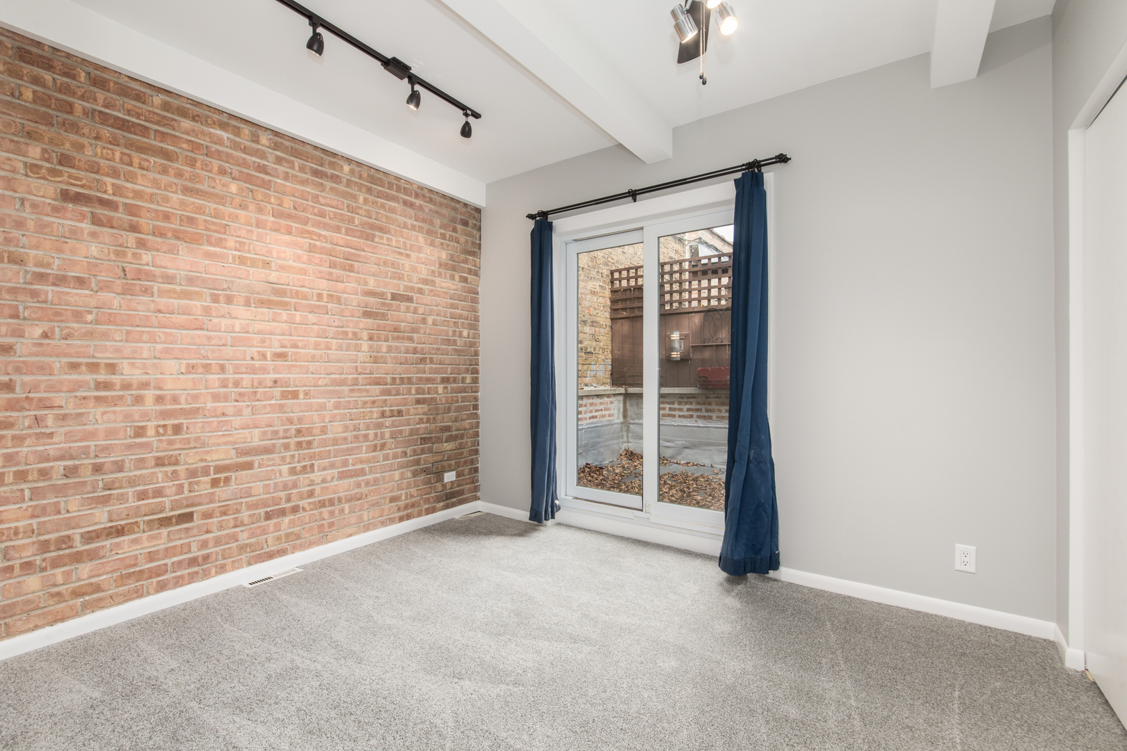 648 W Belden Avenue #B, Chicago, IL 60614