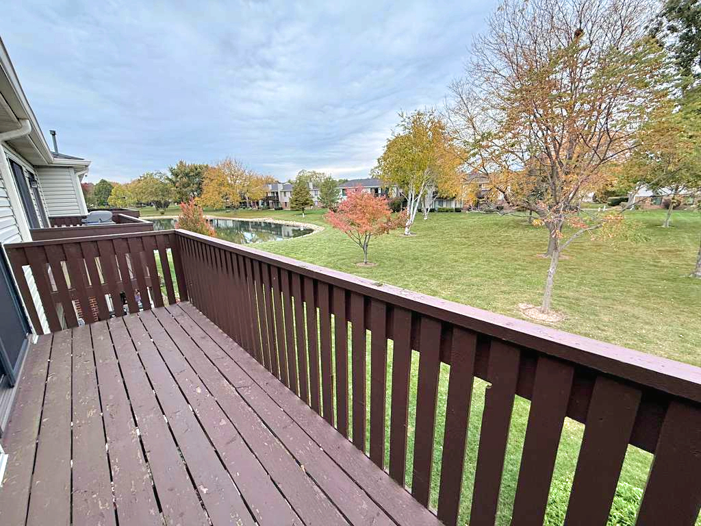 966 Cumberland Court #B2, Roselle, IL 60172