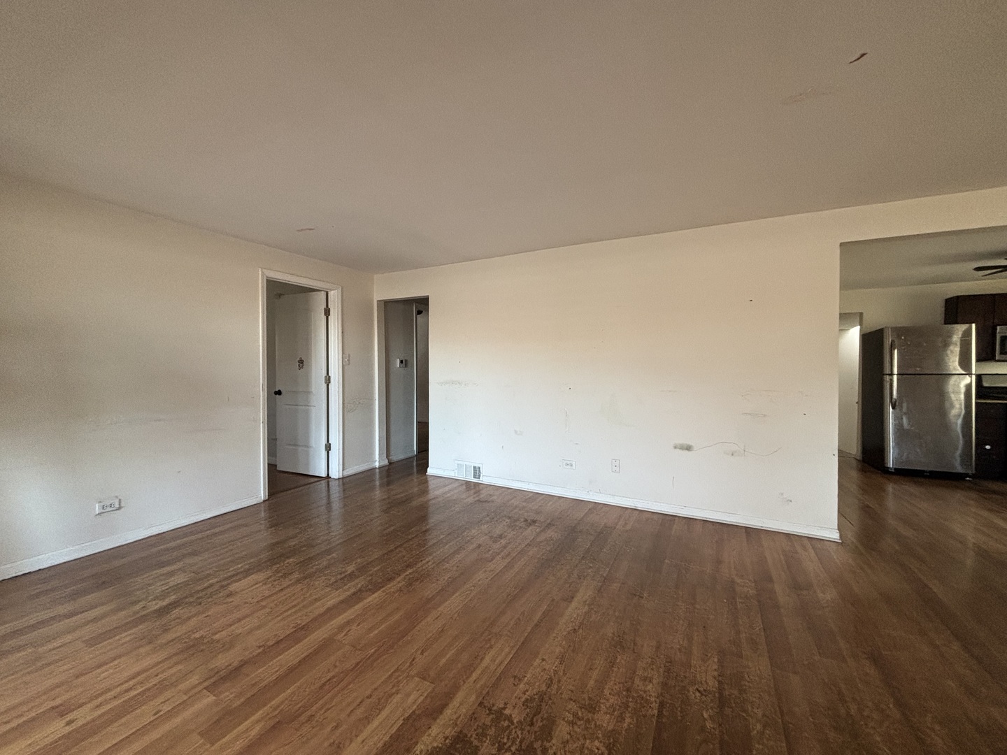 9326 Greenwood Avenue, Des Plaines, IL 60016