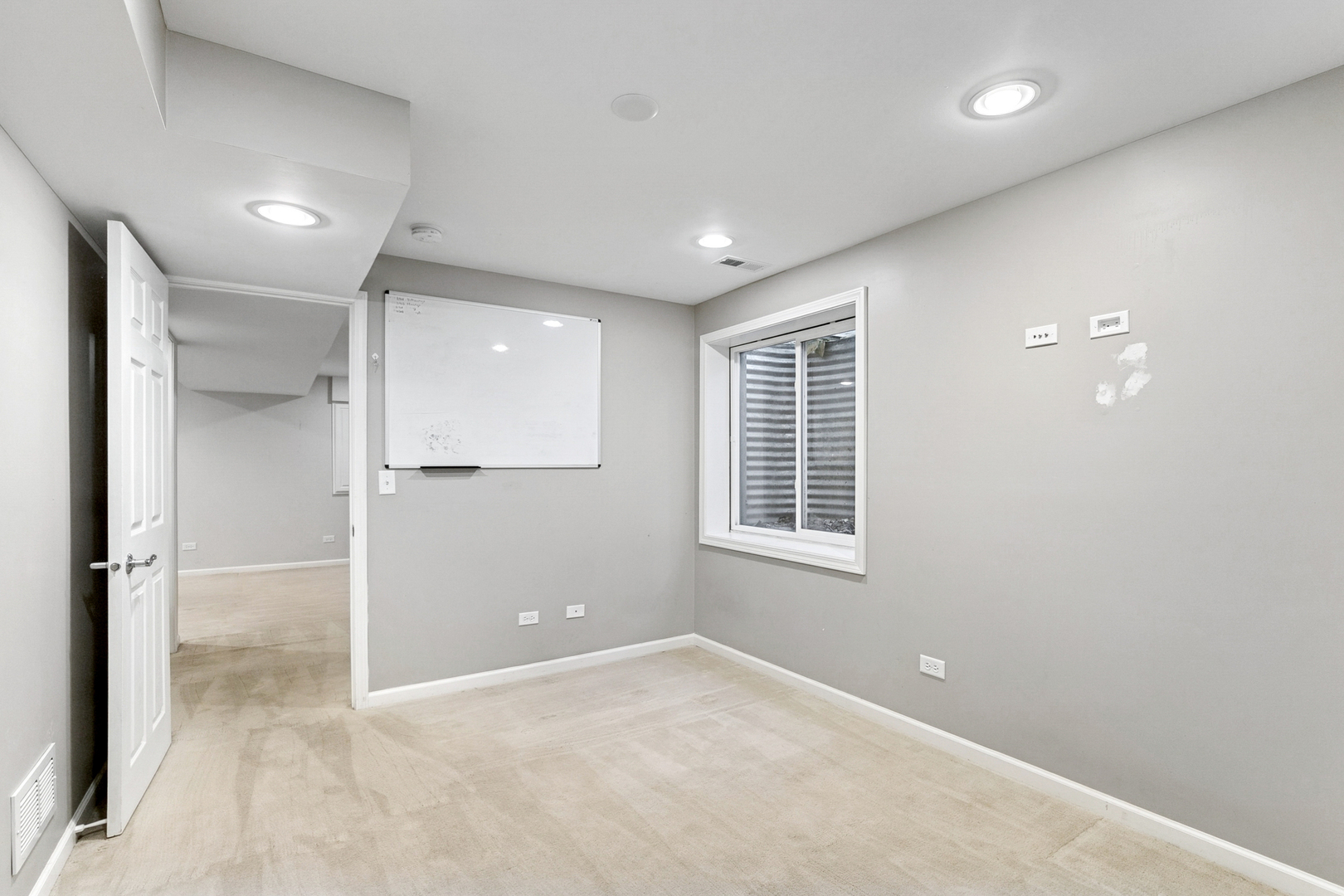 25904 W Brooks Farm Road, Round Lake, IL 60073