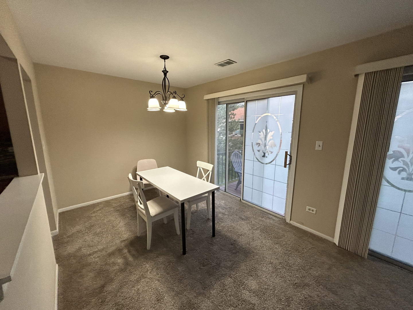 7030 Park Lane Court #203, Woodridge, IL 60517