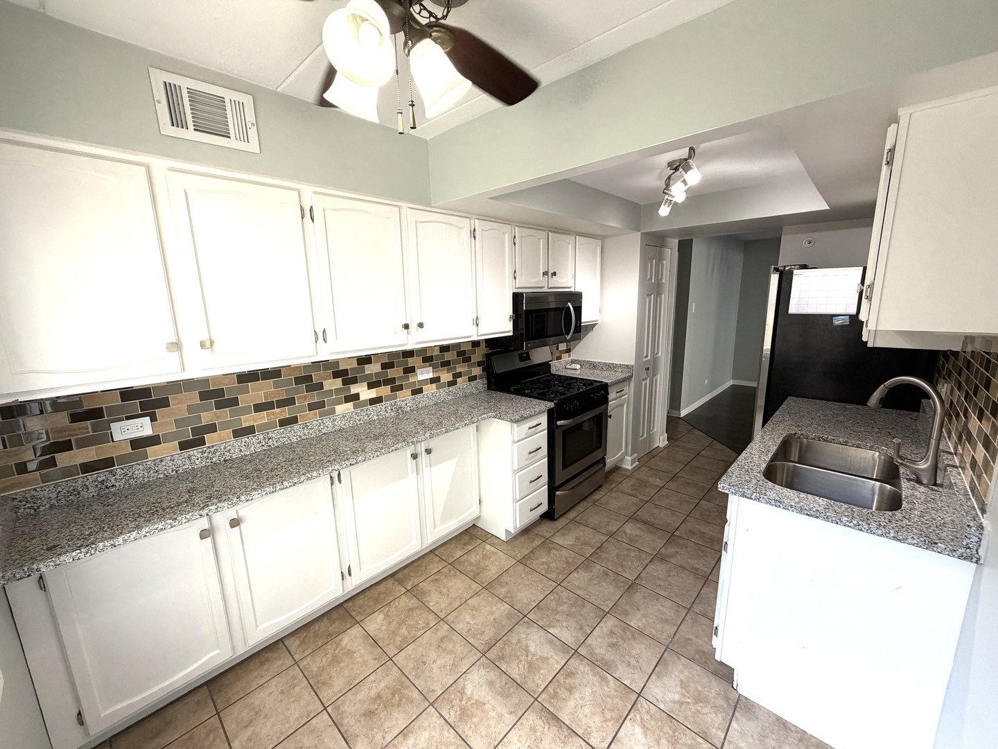 4530 W 93rd Street #1D, Oak Lawn, IL 60453