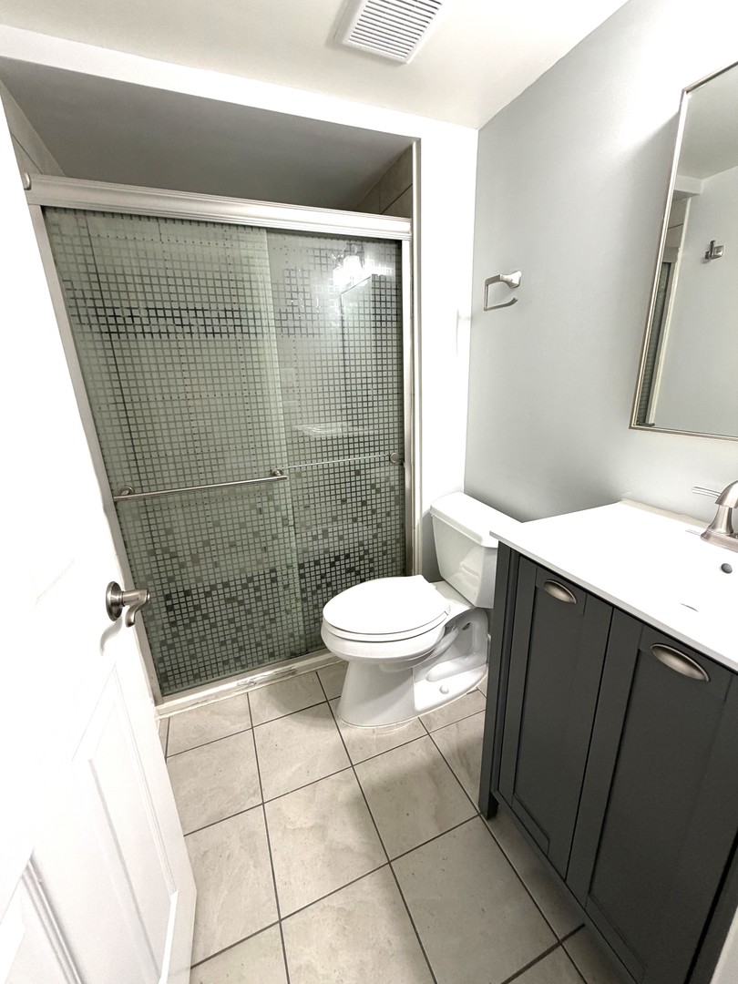 4530 W 93rd Street #1D, Oak Lawn, IL 60453