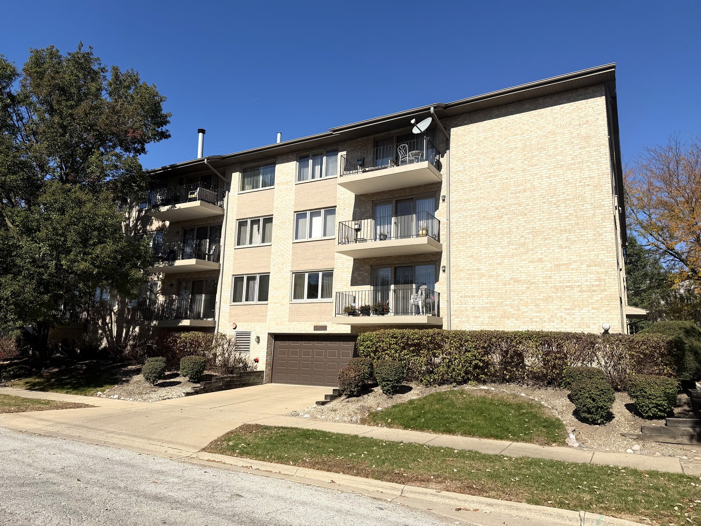 4530 W 93rd Street #1D, Oak Lawn, IL 60453
