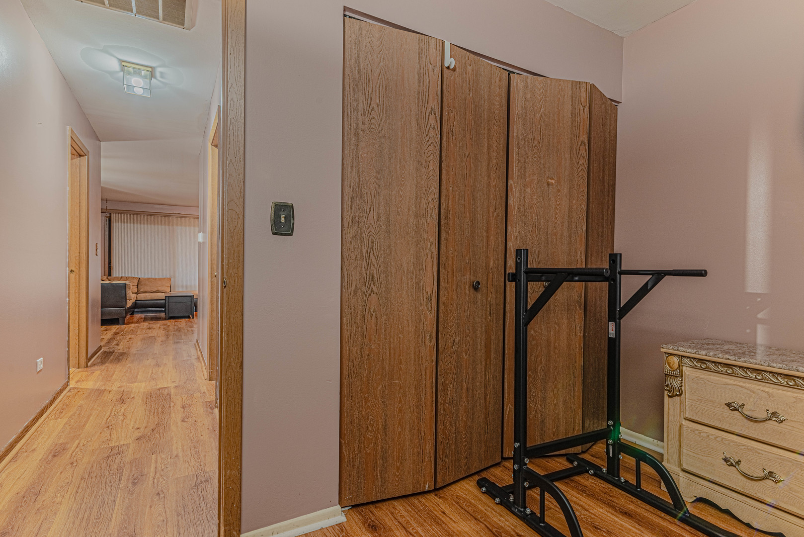 5 Creekside Circle #B, Elgin, IL 60123