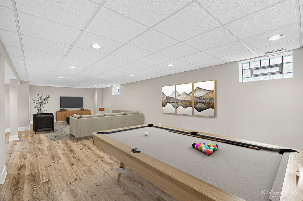 5056 N Mont Clare Avenue, Chicago, IL 60656