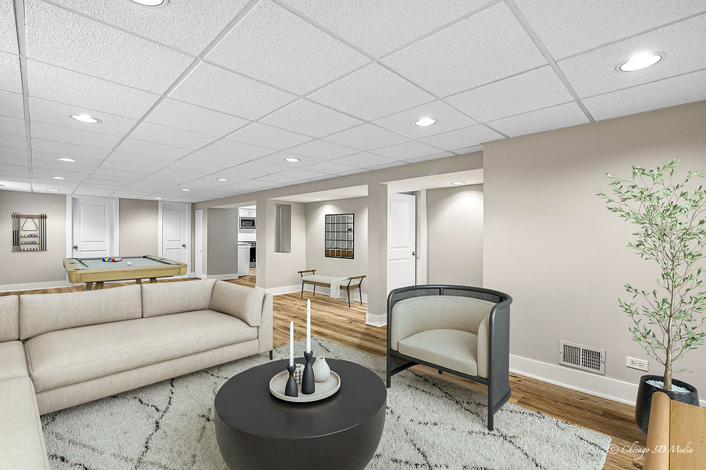 5056 N Mont Clare Avenue, Chicago, IL 60656