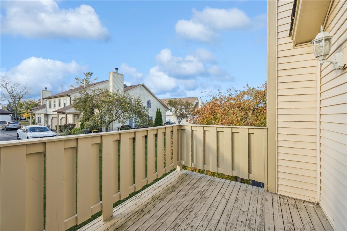 318 Juniper Circle, Streamwood, IL 60107