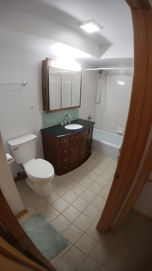 1130 Dunlop Avenue #2C, Forest Park, IL 60130