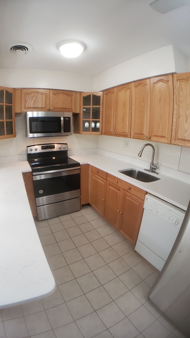 1130 Dunlop Avenue #2C, Forest Park, IL 60130