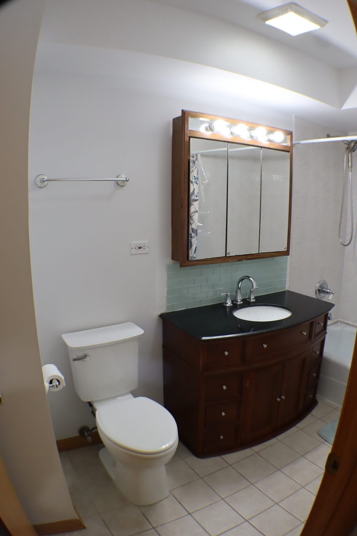 1130 Dunlop Avenue #2C, Forest Park, IL 60130