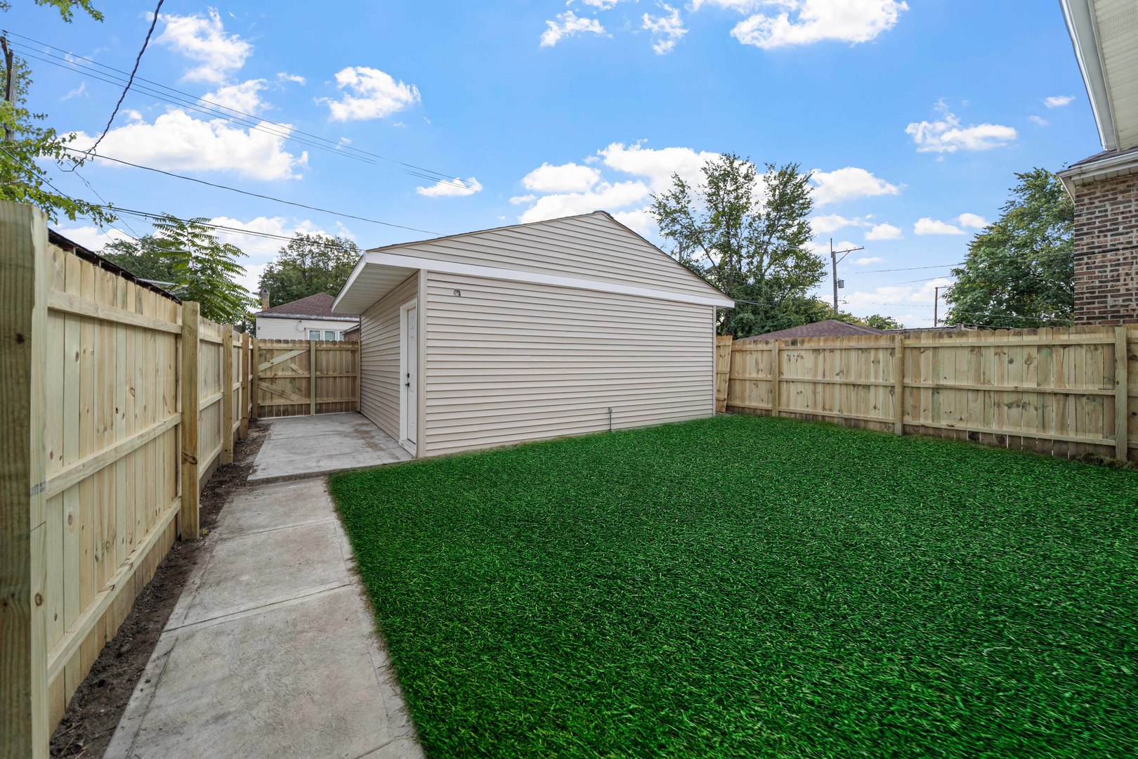 7537 S CLYDE Avenue, Chicago, IL 60649