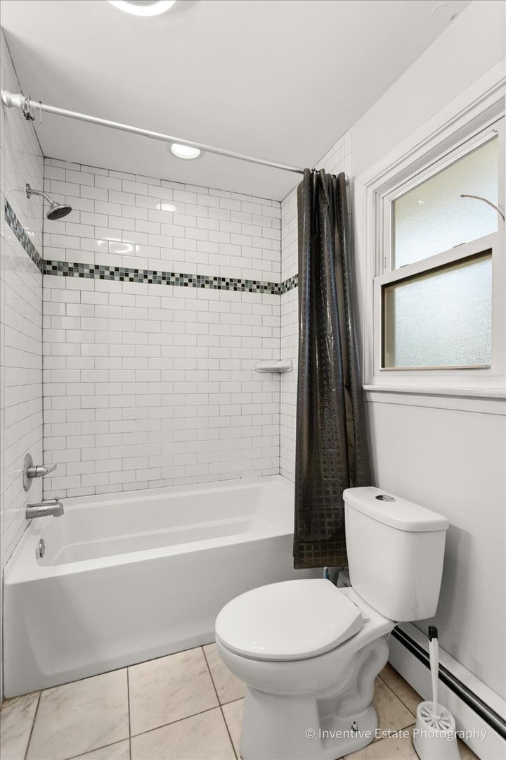 835 Maple Road, Flossmoor, IL 60422