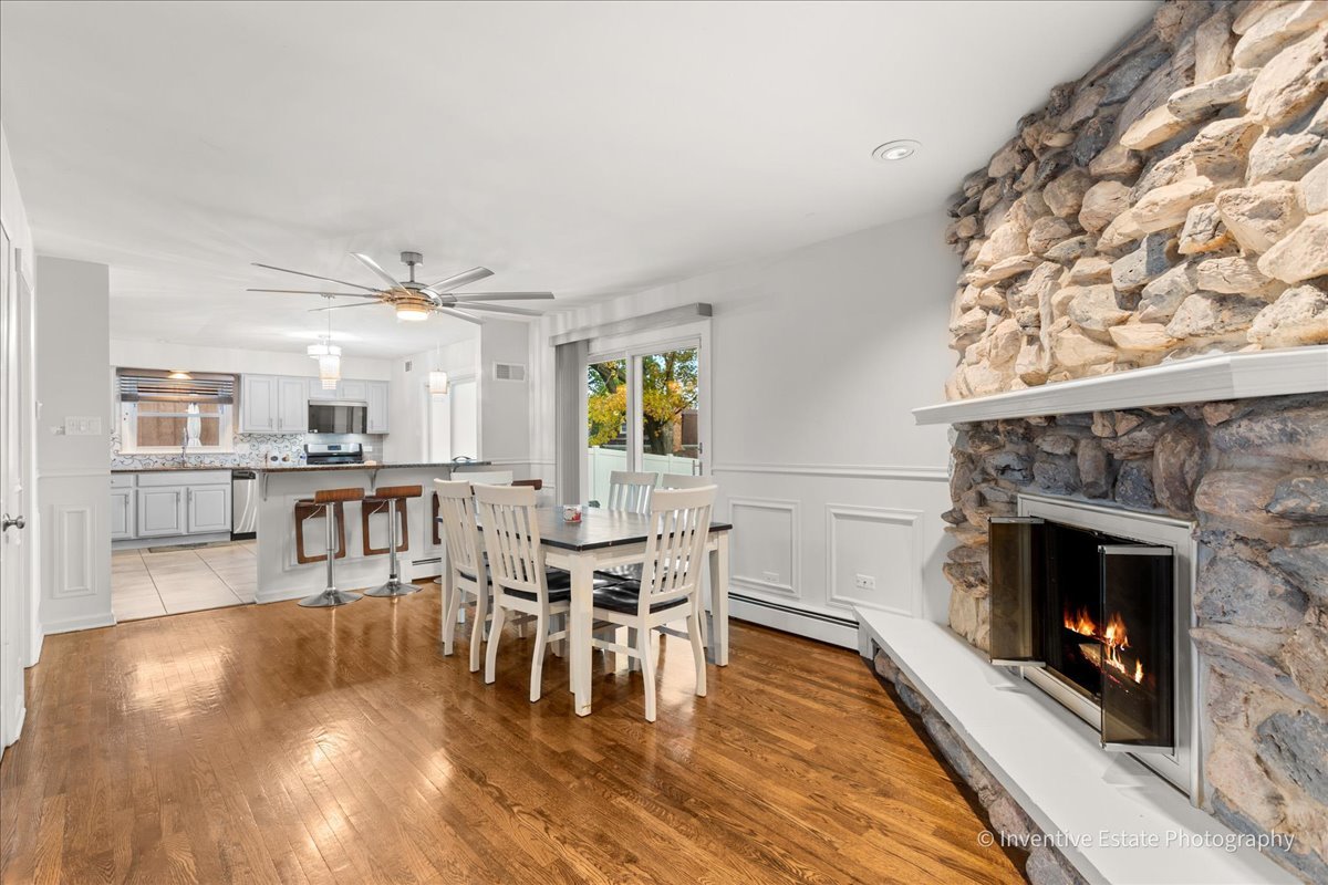 835 Maple Road, Flossmoor, IL 60422