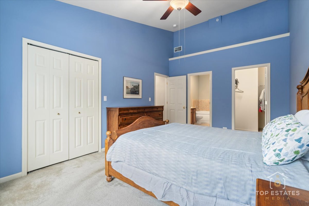 1631 PAULINE Circle, Mundelein, IL 60060