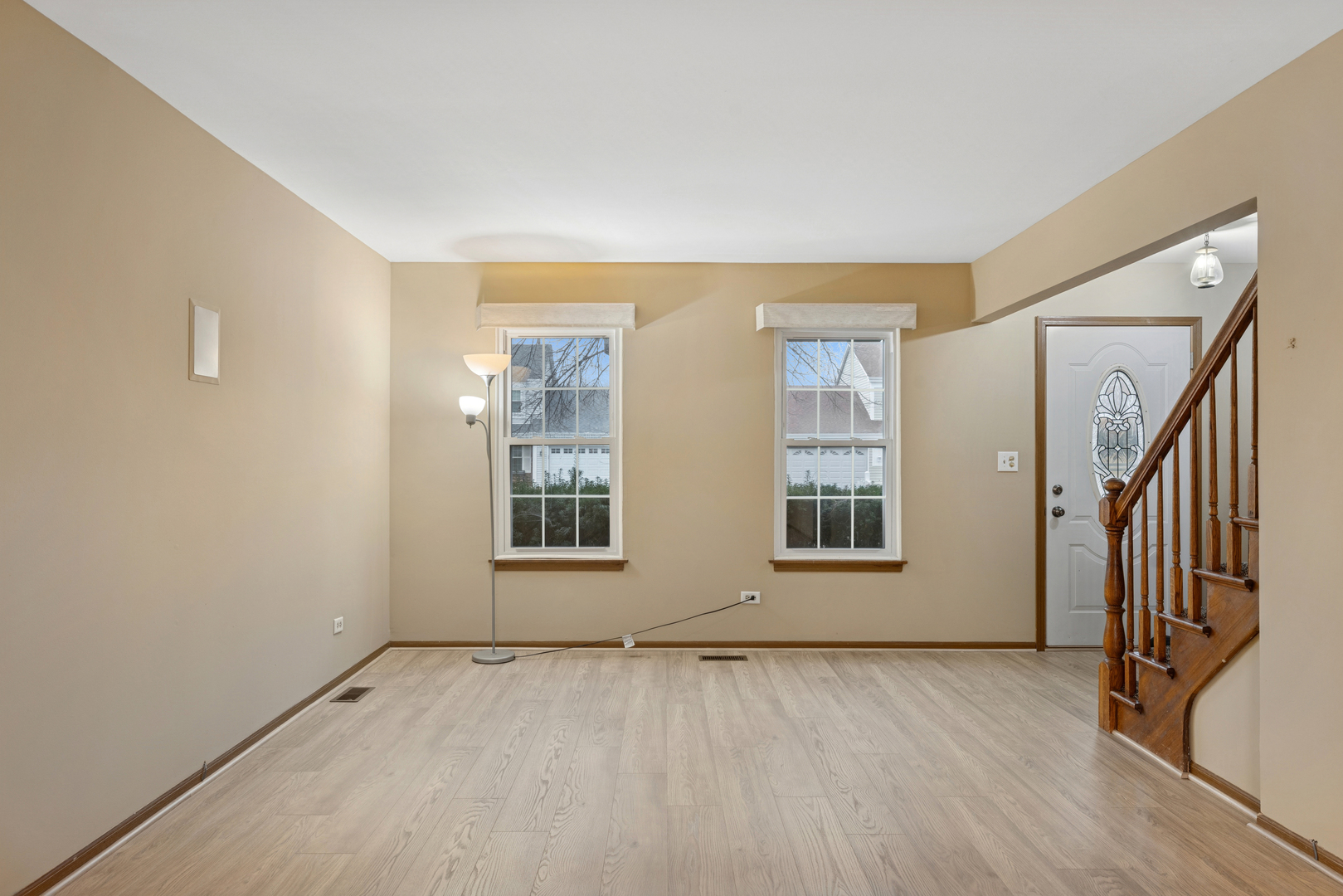 145 Knightsbridge Drive, Mundelein, IL 60060