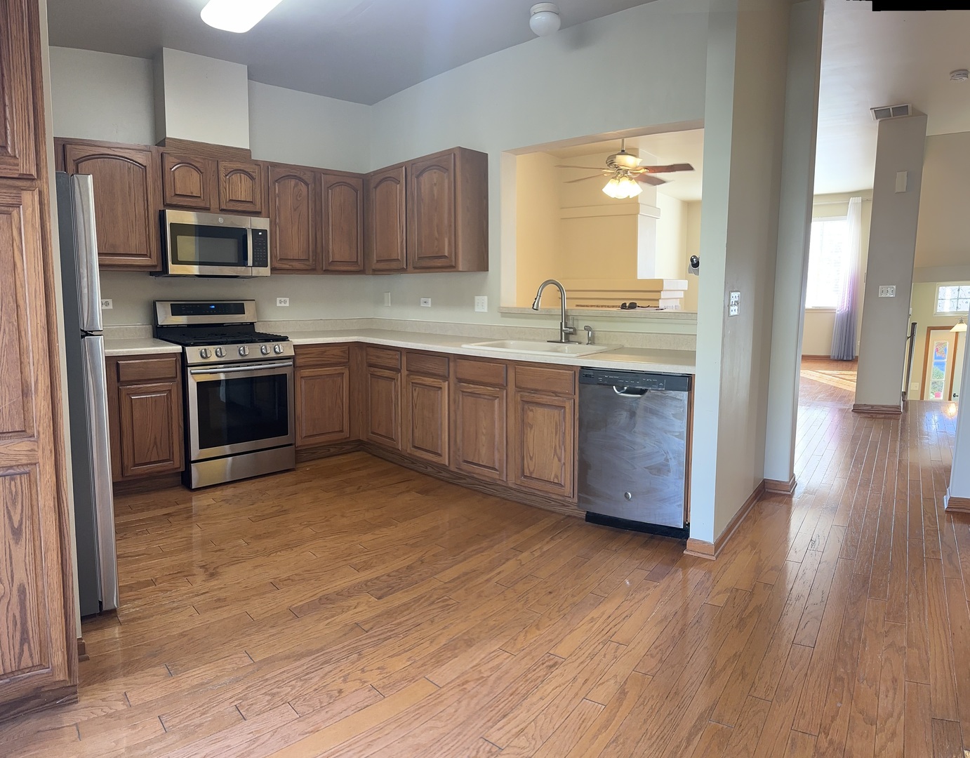 2358 TWILIGHT Drive, Aurora, IL 60503