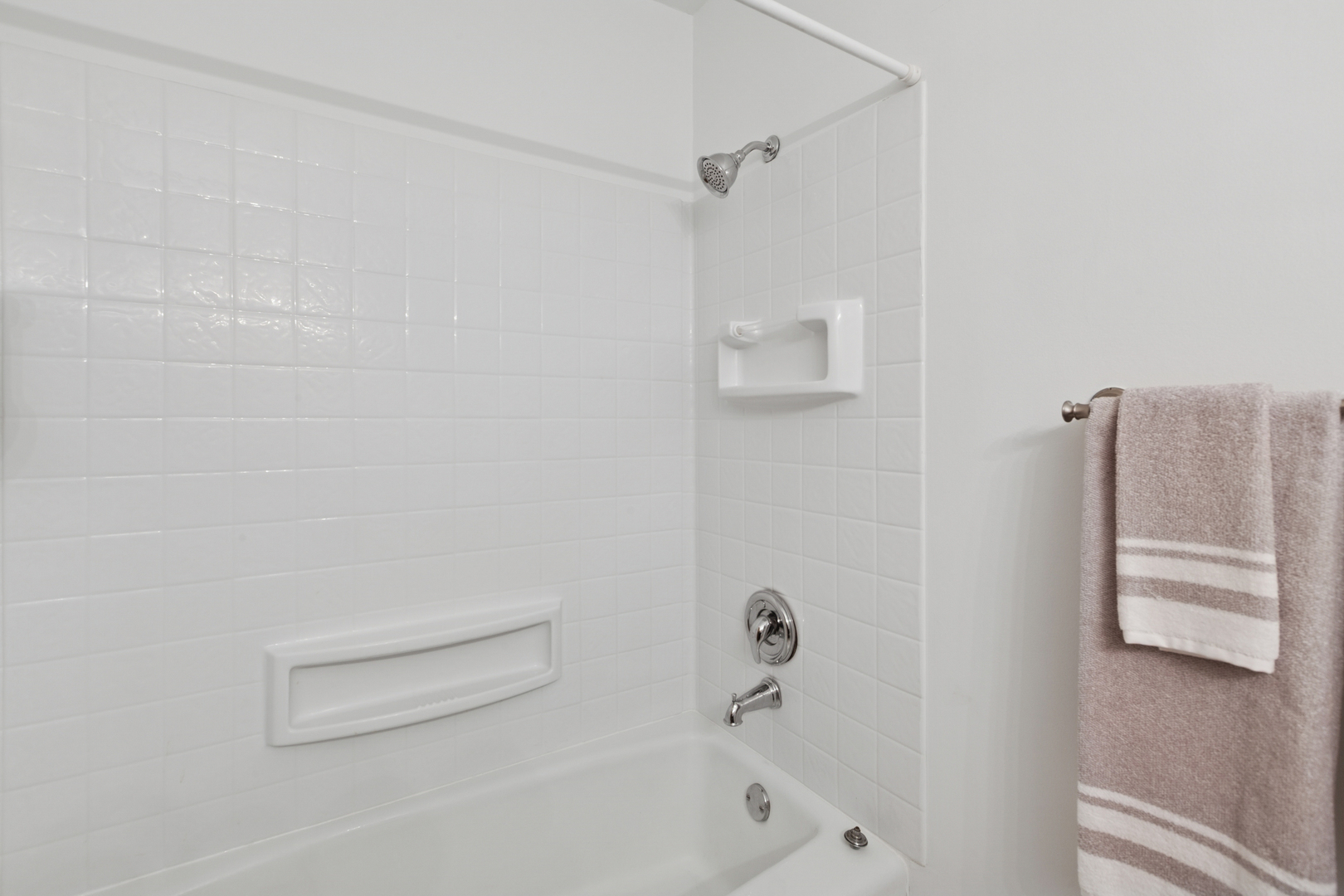 Willowbrook, IL 60527