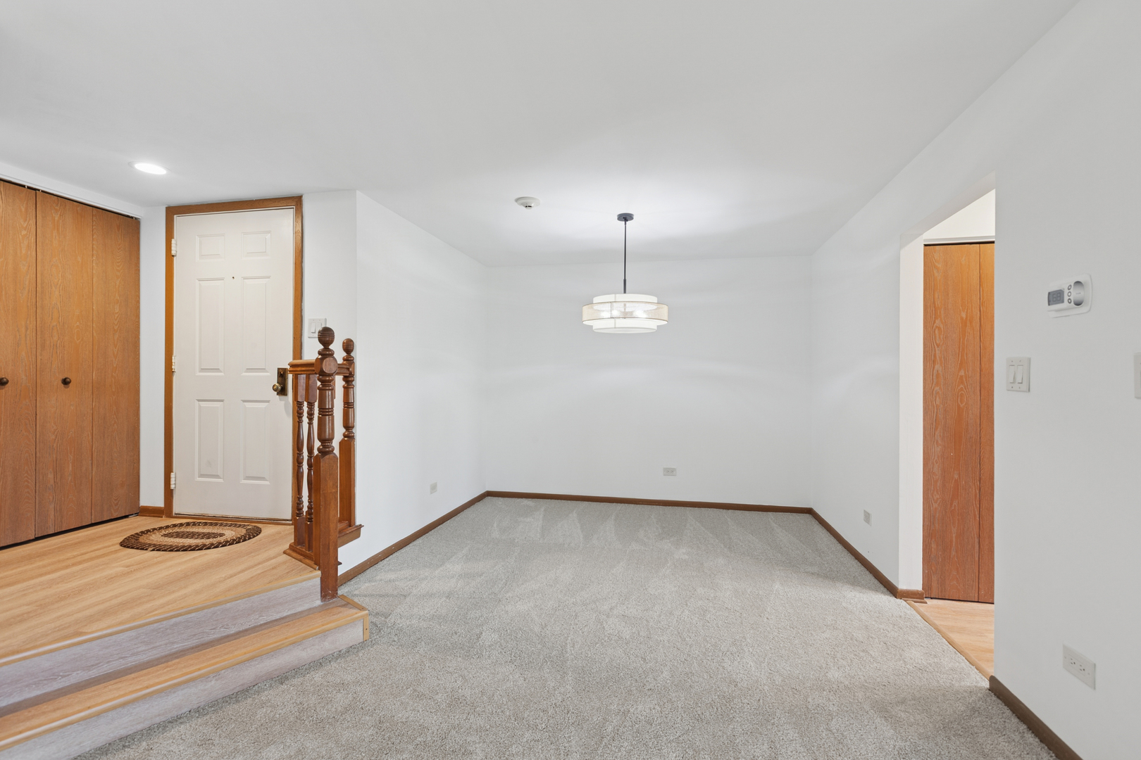 Willowbrook, IL 60527