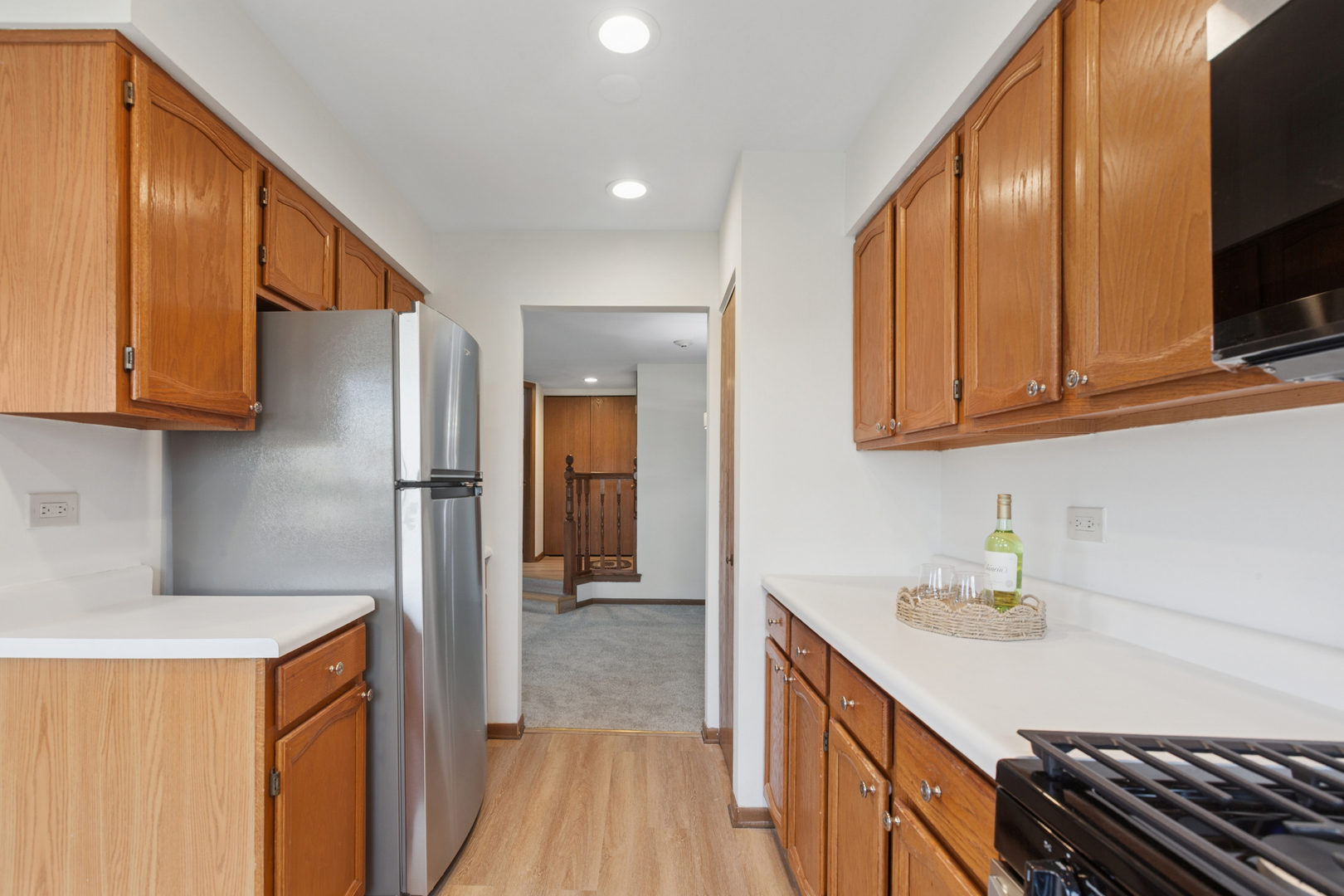 Willowbrook, IL 60527