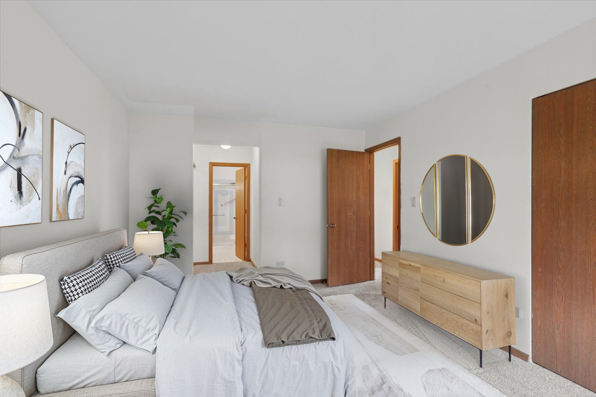 Willowbrook, IL 60527