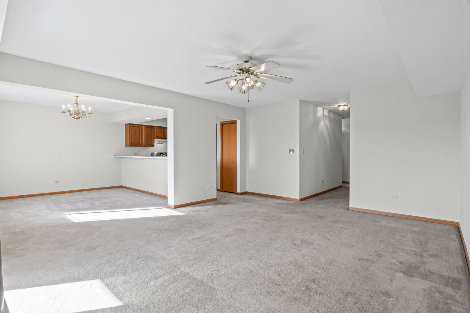 2034 Manico Court #101, Crest Hill, IL 60403