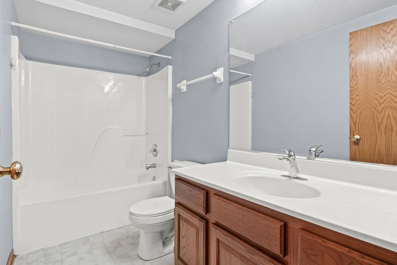 2034 Manico Court #101, Crest Hill, IL 60403