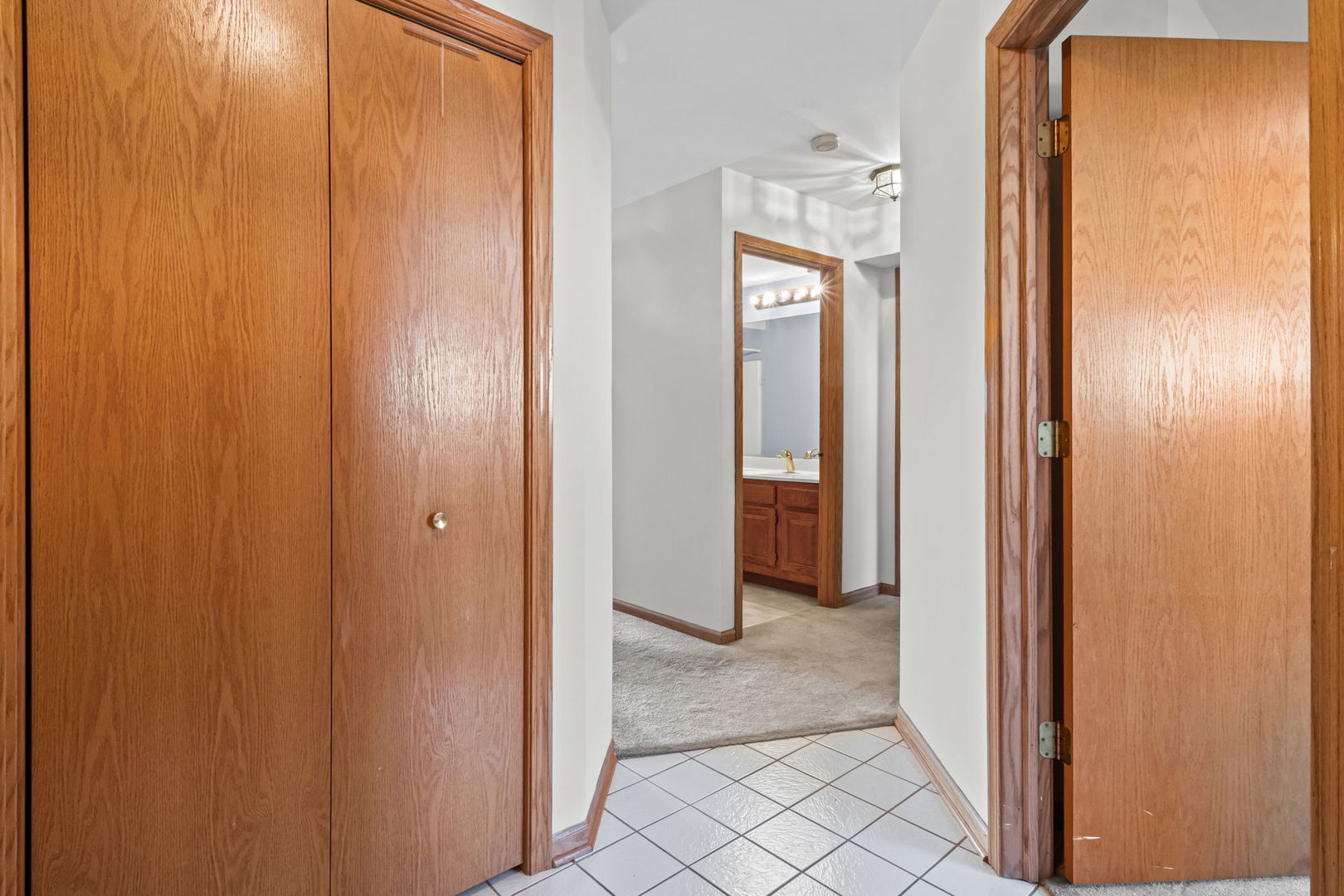 2034 Manico Court #101, Crest Hill, IL 60403