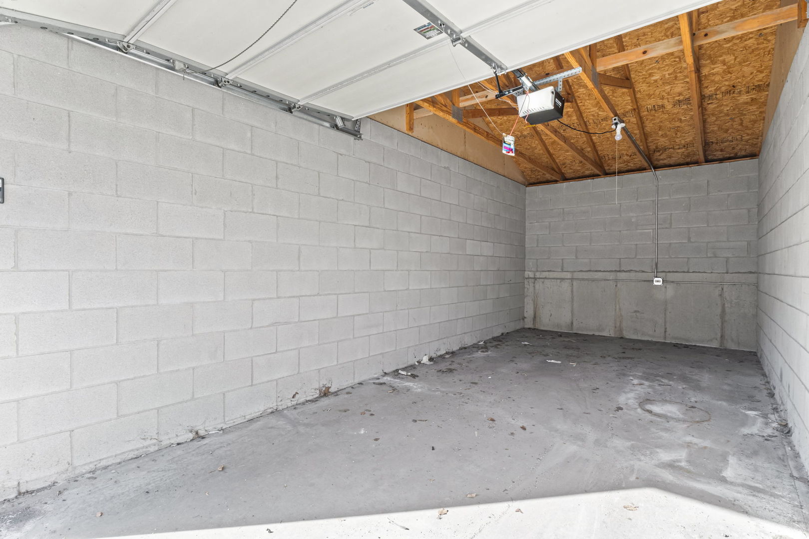 2034 Manico Court #101, Crest Hill, IL 60403