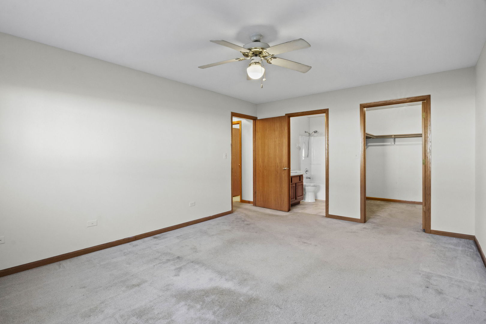 2034 Manico Court #101, Crest Hill, IL 60403