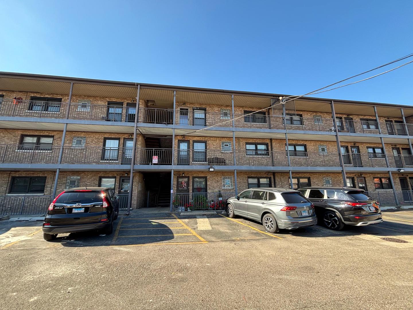 4807 N Harlem Avenue #3, Chicago, IL 60656