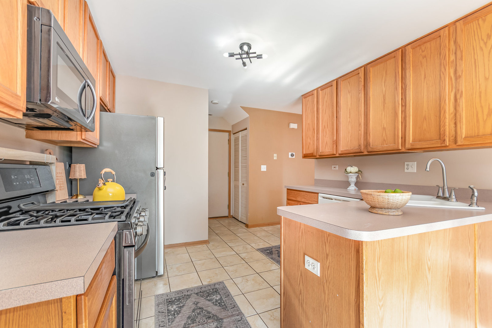 16043 Tiger Drive, Lockport, IL 60441