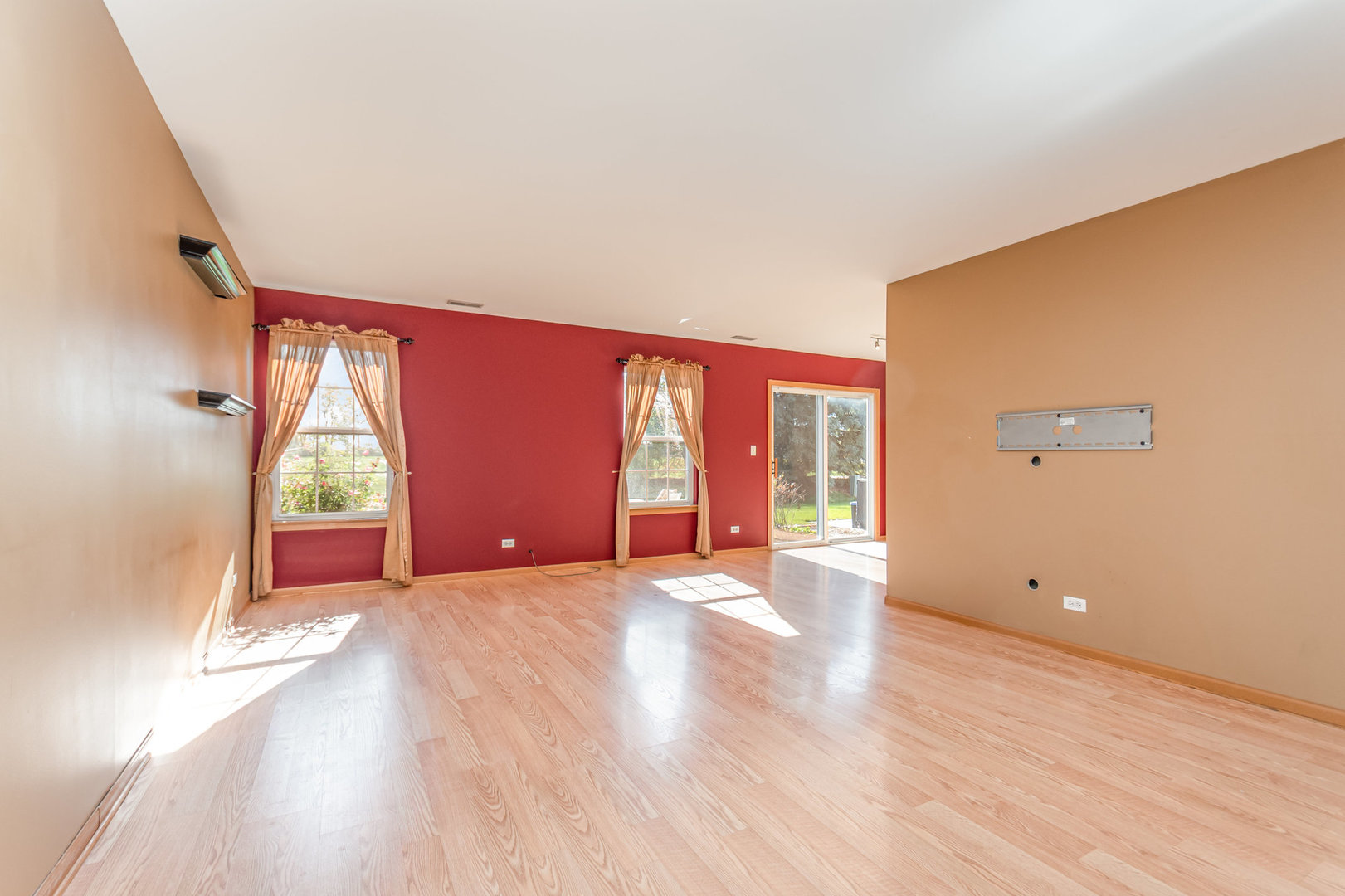 16043 Tiger Drive, Lockport, IL 60441