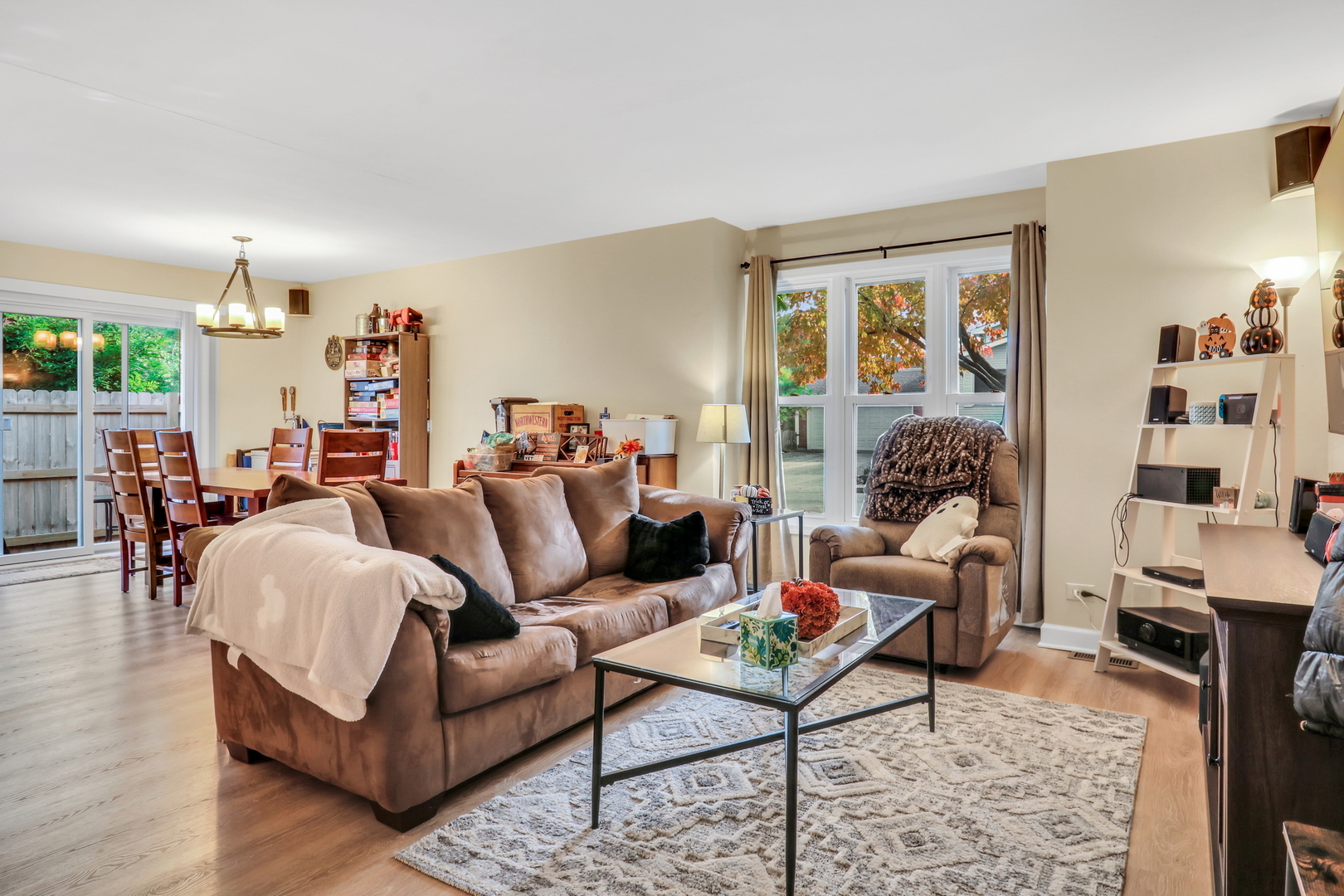 130 Shadydell Avenue, Mundelein, IL 60060