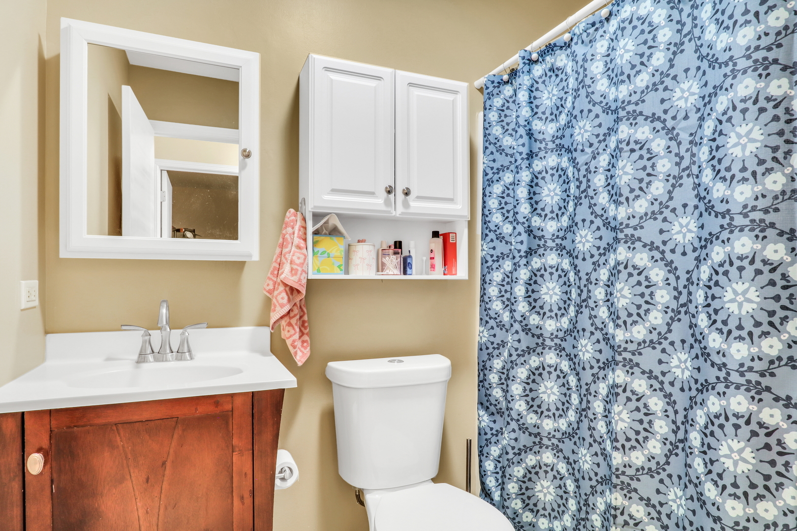 130 Shadydell Avenue, Mundelein, IL 60060