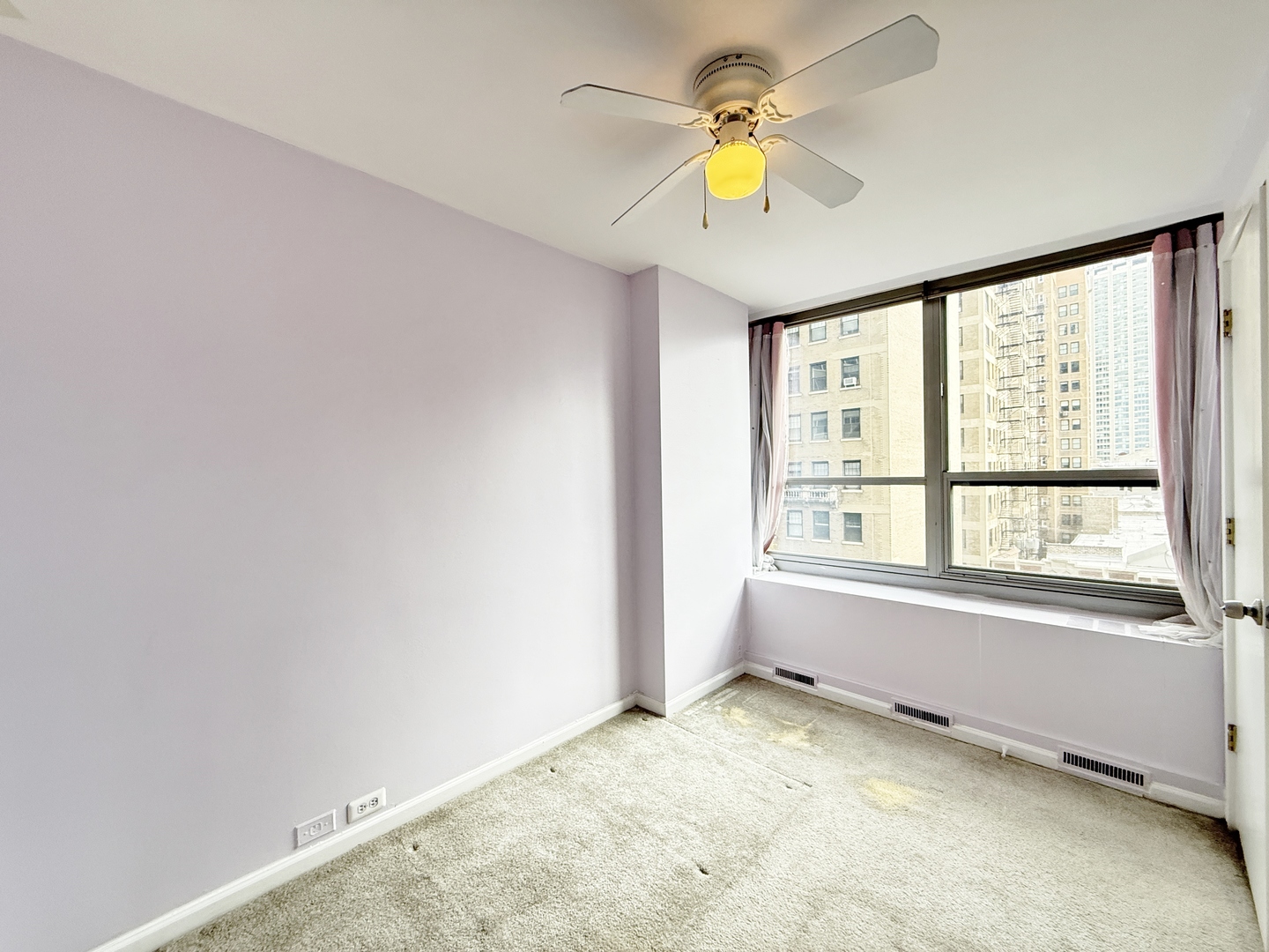 3550 N Lake Shore Drive #610, Chicago, IL 60657