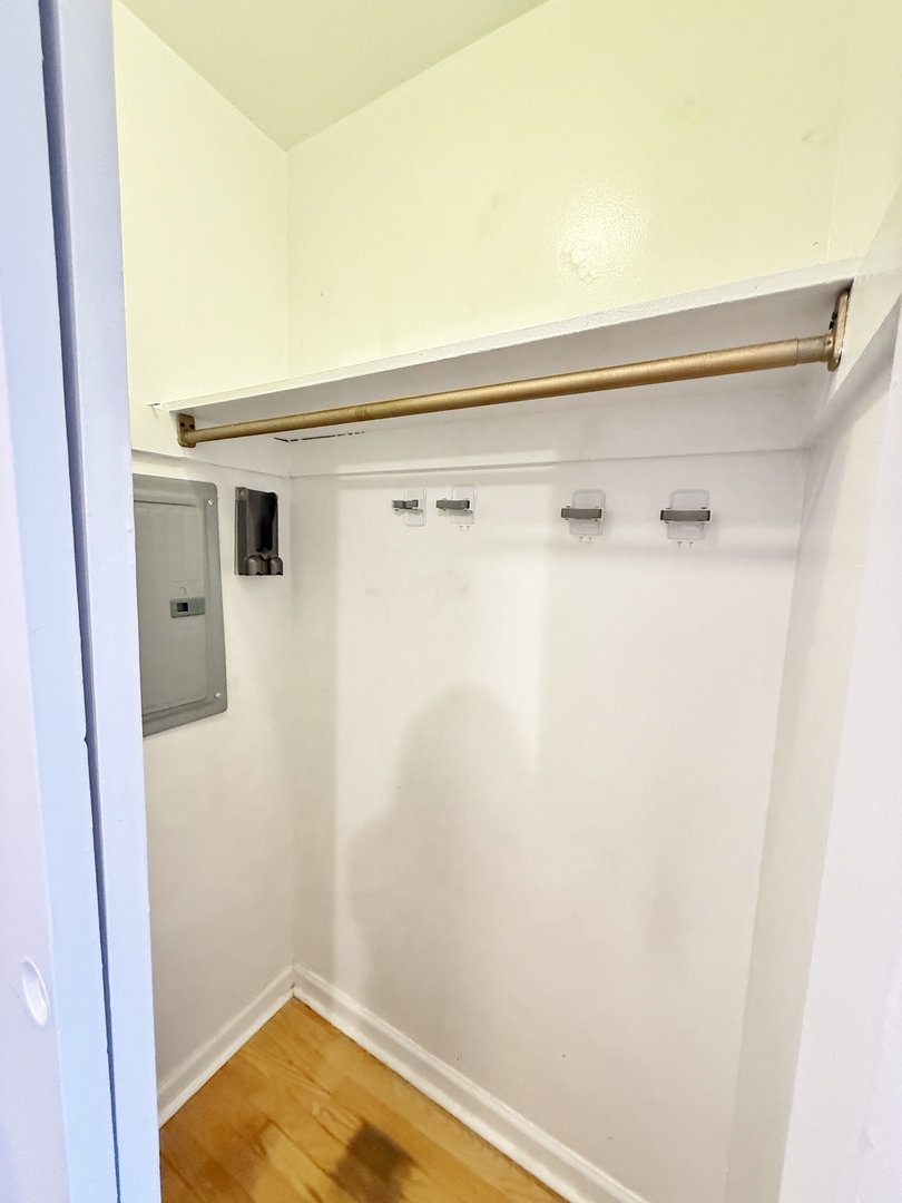 3550 N Lake Shore Drive #610, Chicago, IL 60657